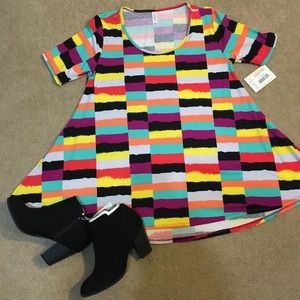 NWT LuLaRoe The Perfect Tee